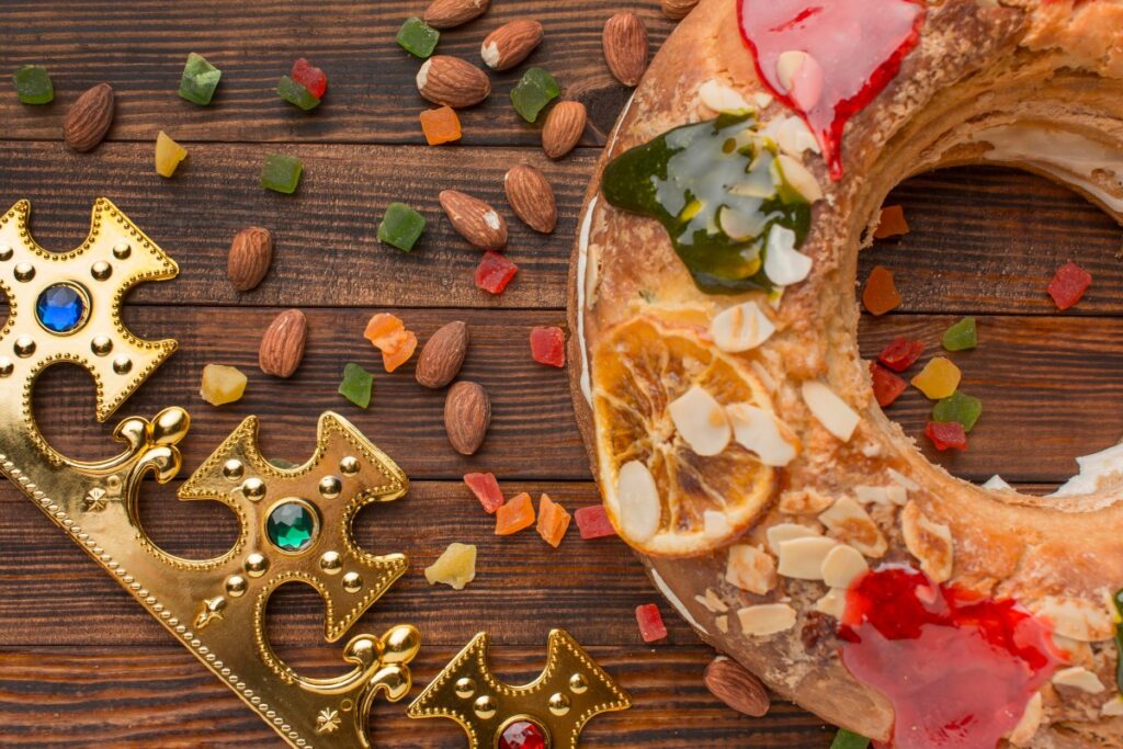 top view epiphany cake roscon de reyes almonds (1)
